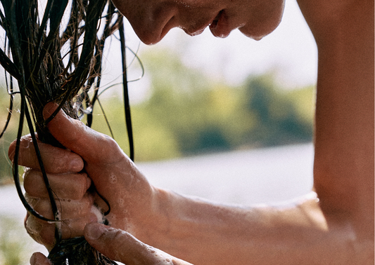 Natuurlijke shampoo | hoe je gezond en sterk haar kan krijgen